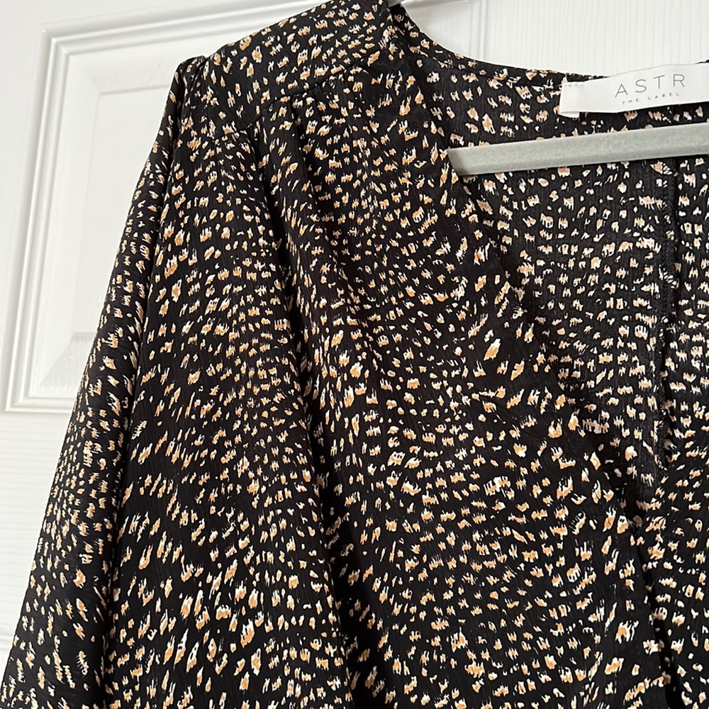 Astr The Label Leopard Print Bodysuit Size L - image 3